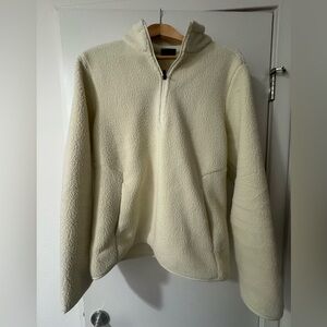 Cuts Polartec Sherpa ½ Zip. Medium. Cream. Worn a few times.